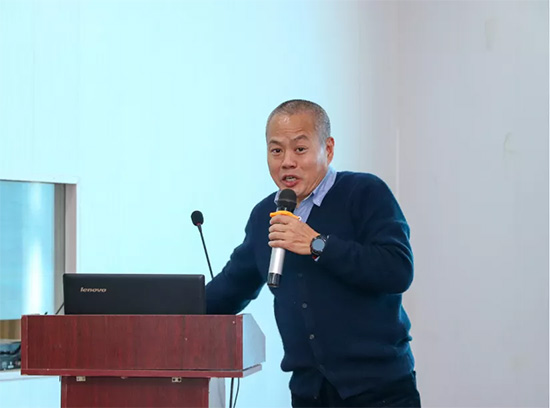 引傳統(tǒng)生產(chǎn)走新路,促轉型發(fā)展開新局——河南省肥料協(xié)會2020年年會在新鄉(xiāng)召開! 引傳統(tǒng)生產(chǎn)走新路,促轉型發(fā)展開新局——河南省肥料協(xié)會2020年年會在新鄉(xiāng)召開!